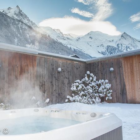 Apartment Au Bon Coin - Luxury Chamonix Hidden Haven, Mont Blanc View, Hot Tub And Garden Luaran gambar