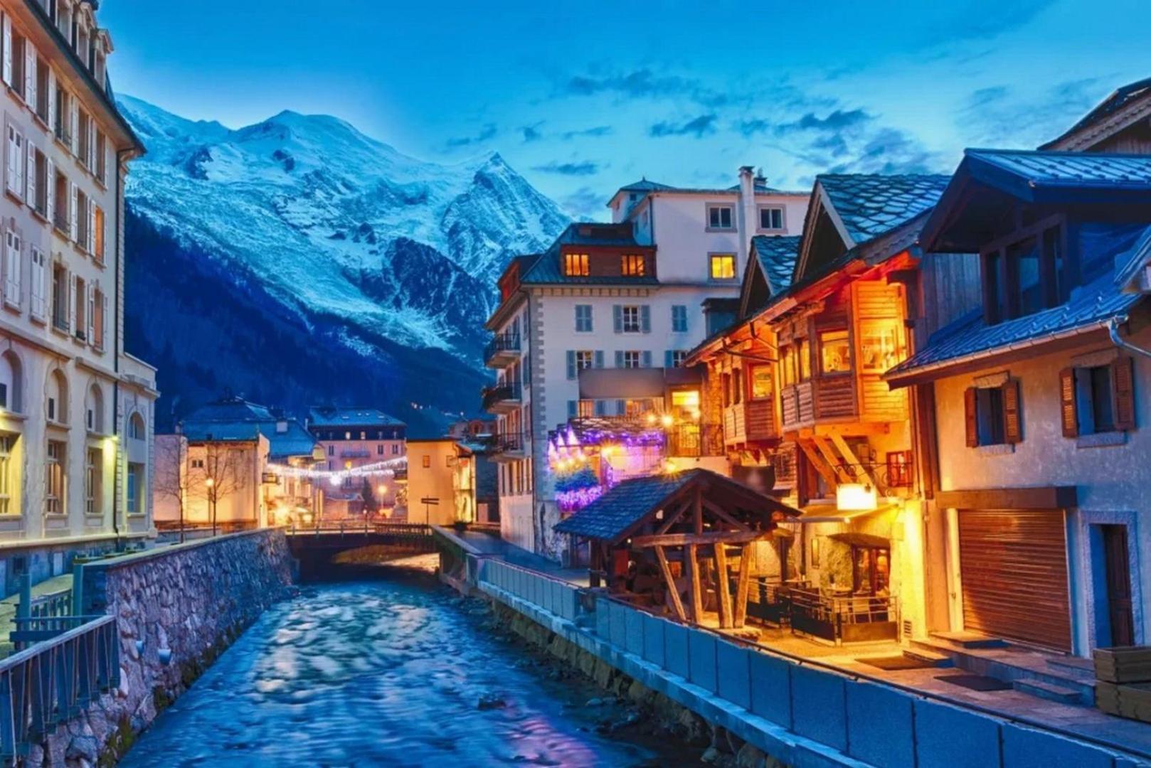 Apartment Au Bon Coin - Luxury Chamonix Hidden Haven, Mont Blanc View, Hot Tub And Garden Luaran gambar