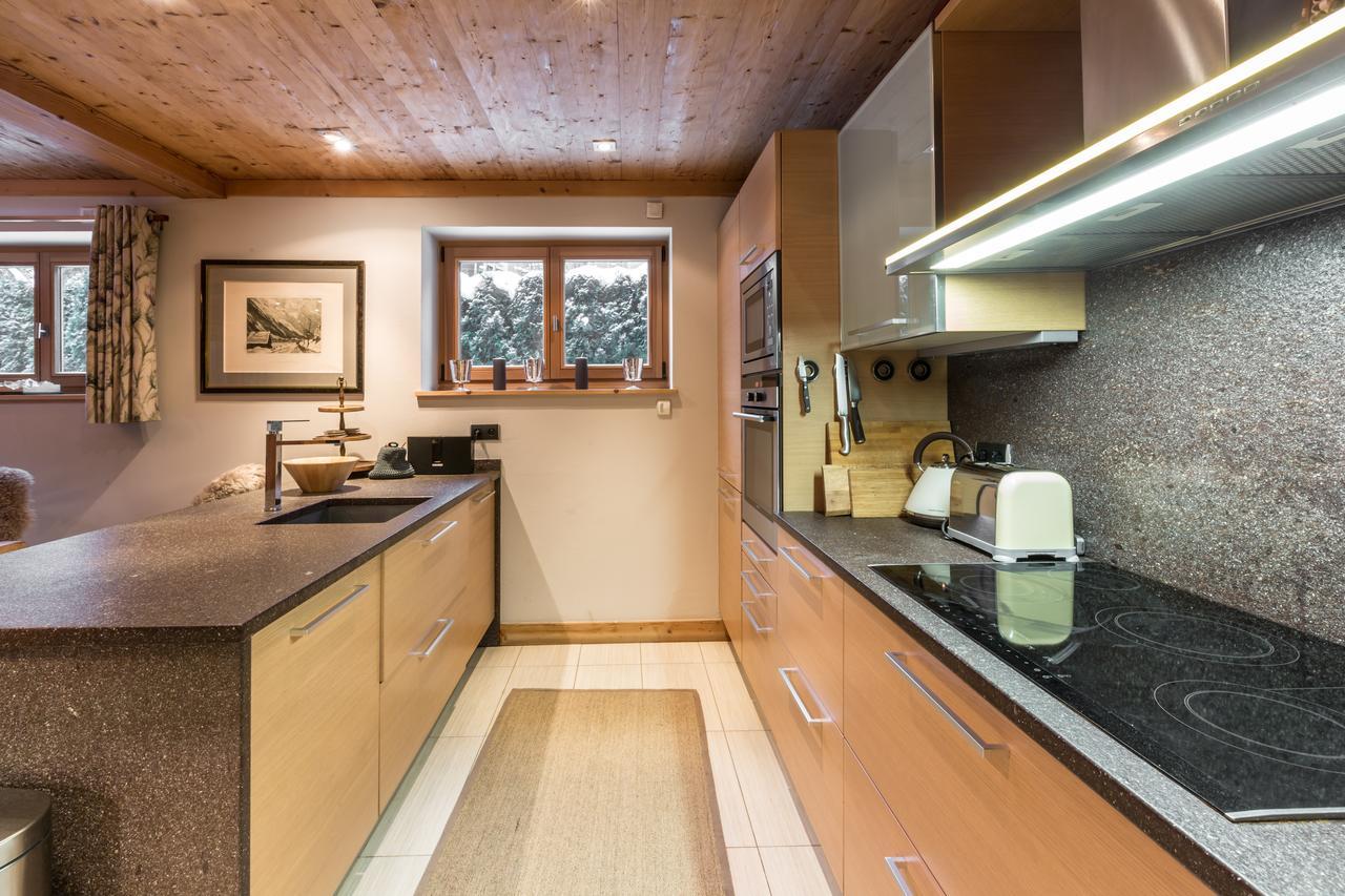 Apartment Au Bon Coin - Luxury Chamonix Hidden Haven, Mont Blanc View, Hot Tub And Garden Luaran gambar